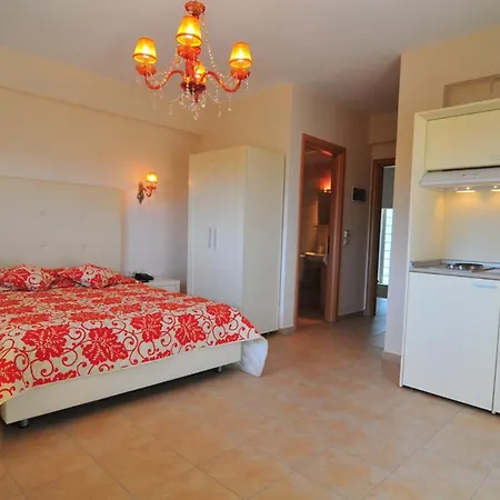 Corali Χρυσή Αμμουδιά