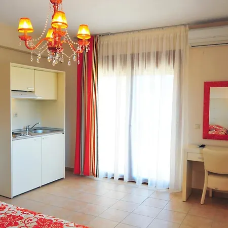 Aparthotel Corali